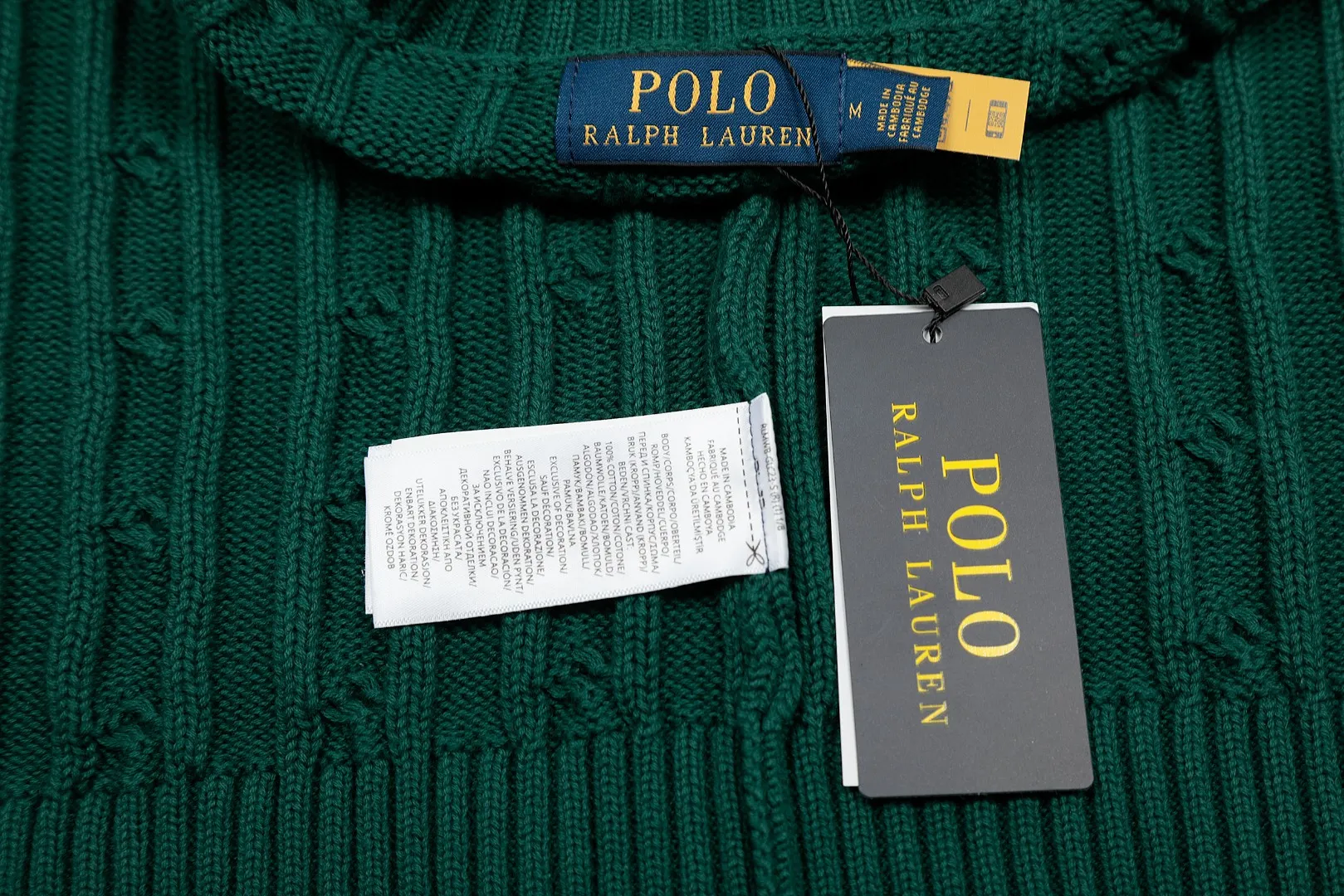 🅿️160 "Top quality" Style number: DS002# (not off the shelves all year round) [Ralph Lauren round neck solid color pony embroidered logo knitted short sleeves] ✅Ralph Lauren classic basic versatile knitted short sleeves for all seasons ✅Main supplier platform live broadcast Wholesale entities Replenish when out of stock Not off the shelves ✅ZP quality 1:1 version Scan the code to enter the GF website Counter quality ✅Detailed quality is the only one in Guangzhou Imported quality cotton yarn, focusing on high-end, cost-effective, good quality needless to say ✅The version is restored to the original order, the maximum size can be worn up to 160 pounds, loose, comfortable and stress-free ✅The upper body is simple and easy to match, a must-have for goddess ootd, good-looking clothes are never picky, a must-have in the goddess’ wardrobe Size: S-XL Color: Black White Gray Light Blue Light Pink Colorful Blue Khaki Bright Yellow Fruit Green Milk Apricot Wood Green Taro Purple Chinese Red Anchor Red Navy Red Label Navy Blue White Label